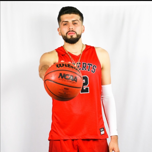 Meet your Posher, Armon - Picture 1 of 1